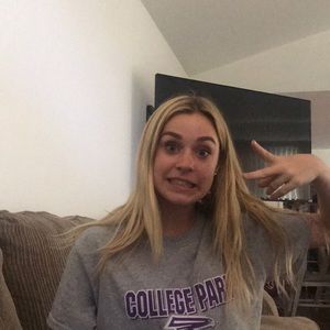 Meet your Posher, Alexandra